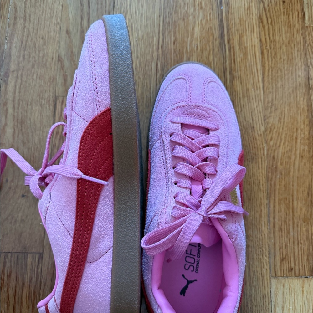 Puma Club II Era Sneaker - Red & Pink Suede
